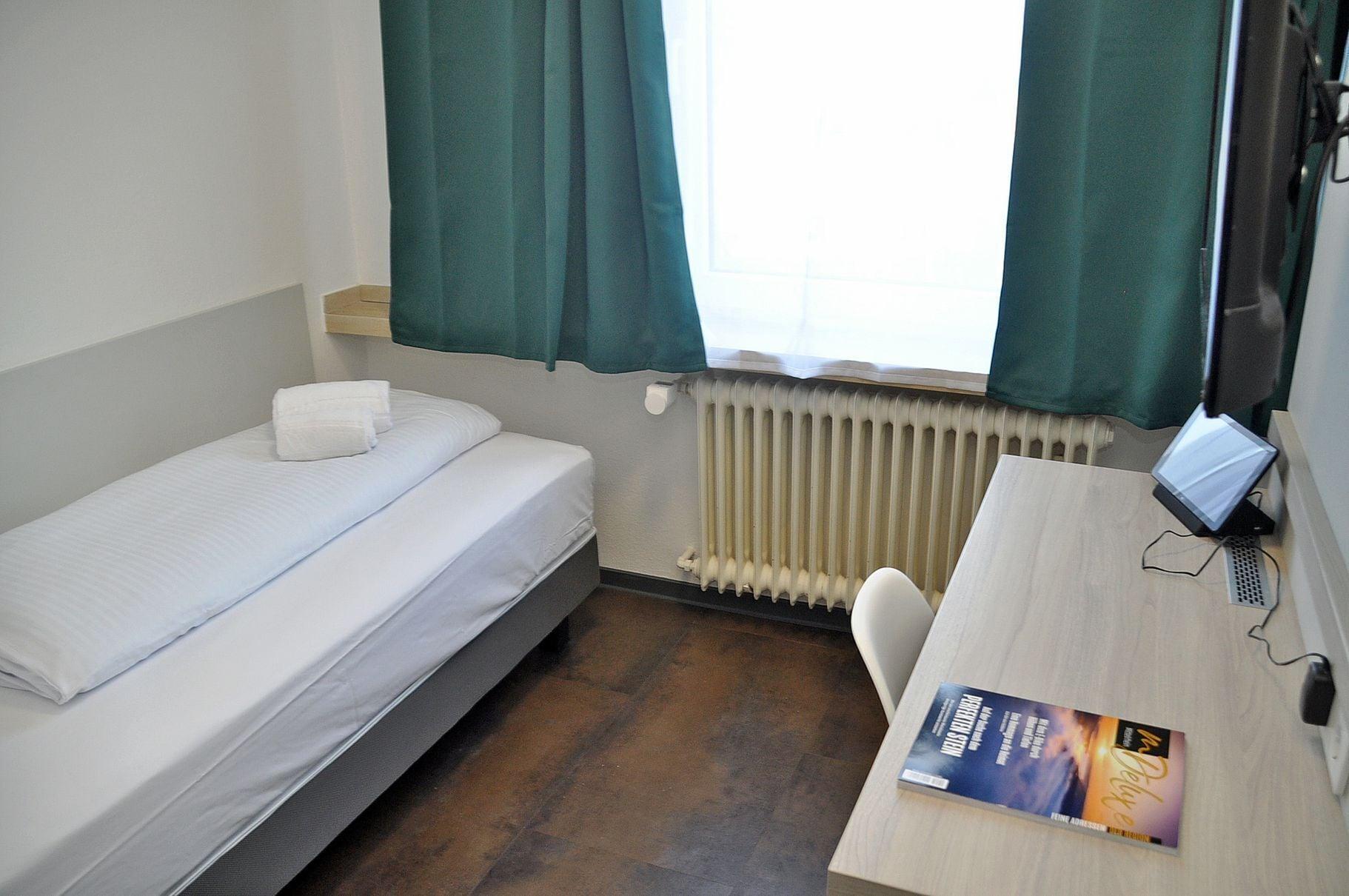 Hotel Am Martinsberg Andernach Buitenkant foto