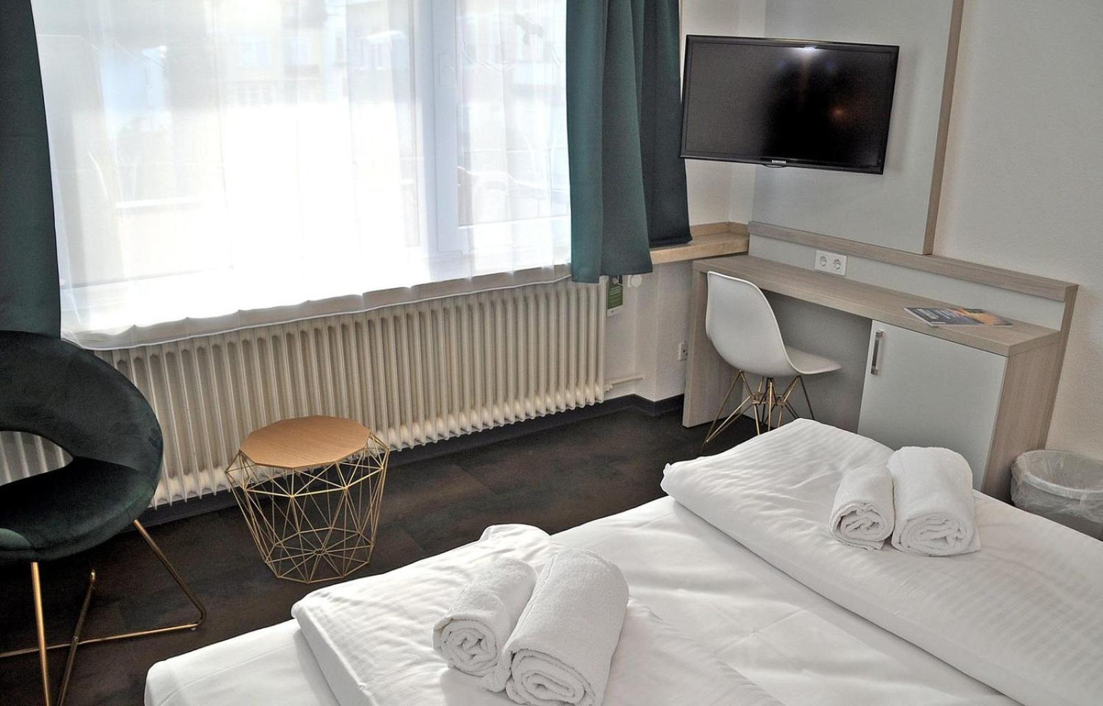 Hotel Am Martinsberg Andernach Buitenkant foto