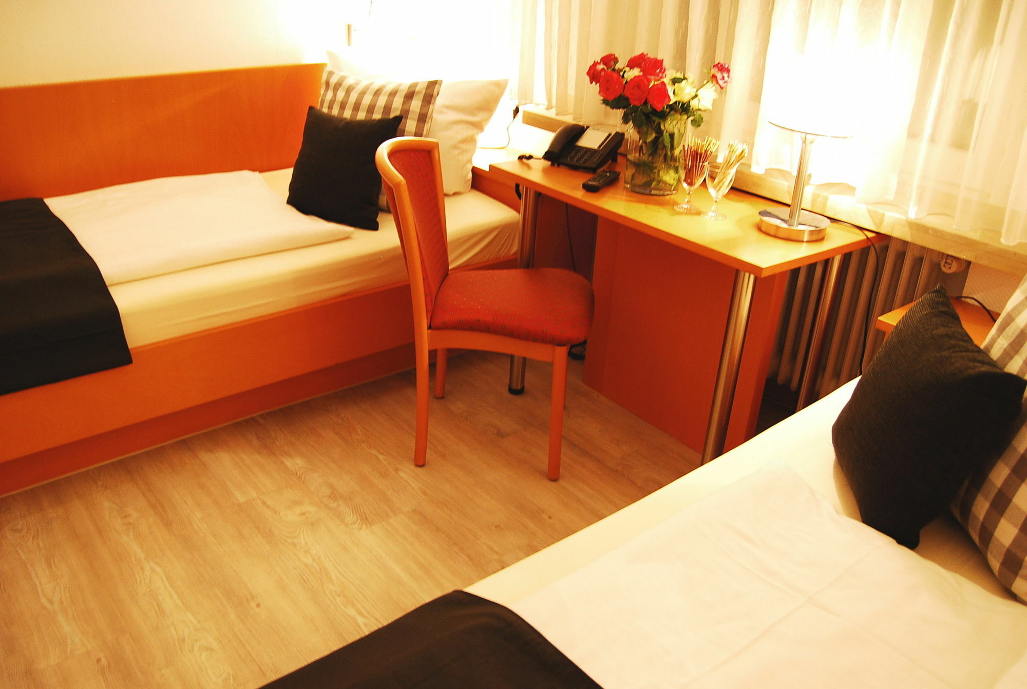 Hotel Am Martinsberg Andernach Buitenkant foto