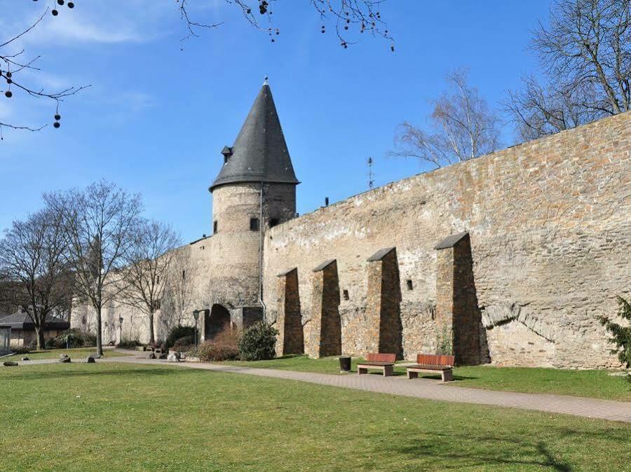 Hotel Am Martinsberg Andernach Buitenkant foto