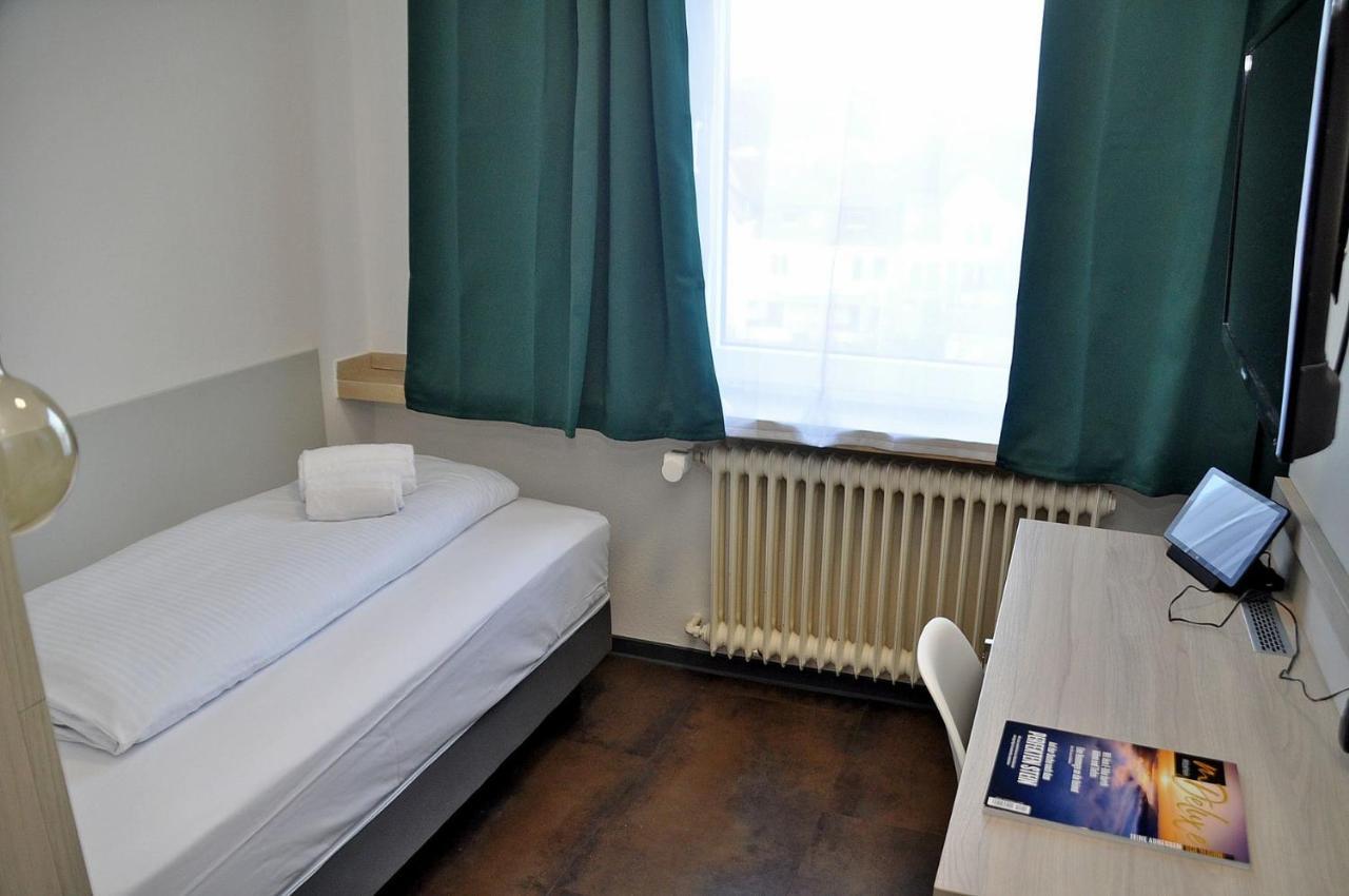 Hotel Am Martinsberg Andernach Buitenkant foto